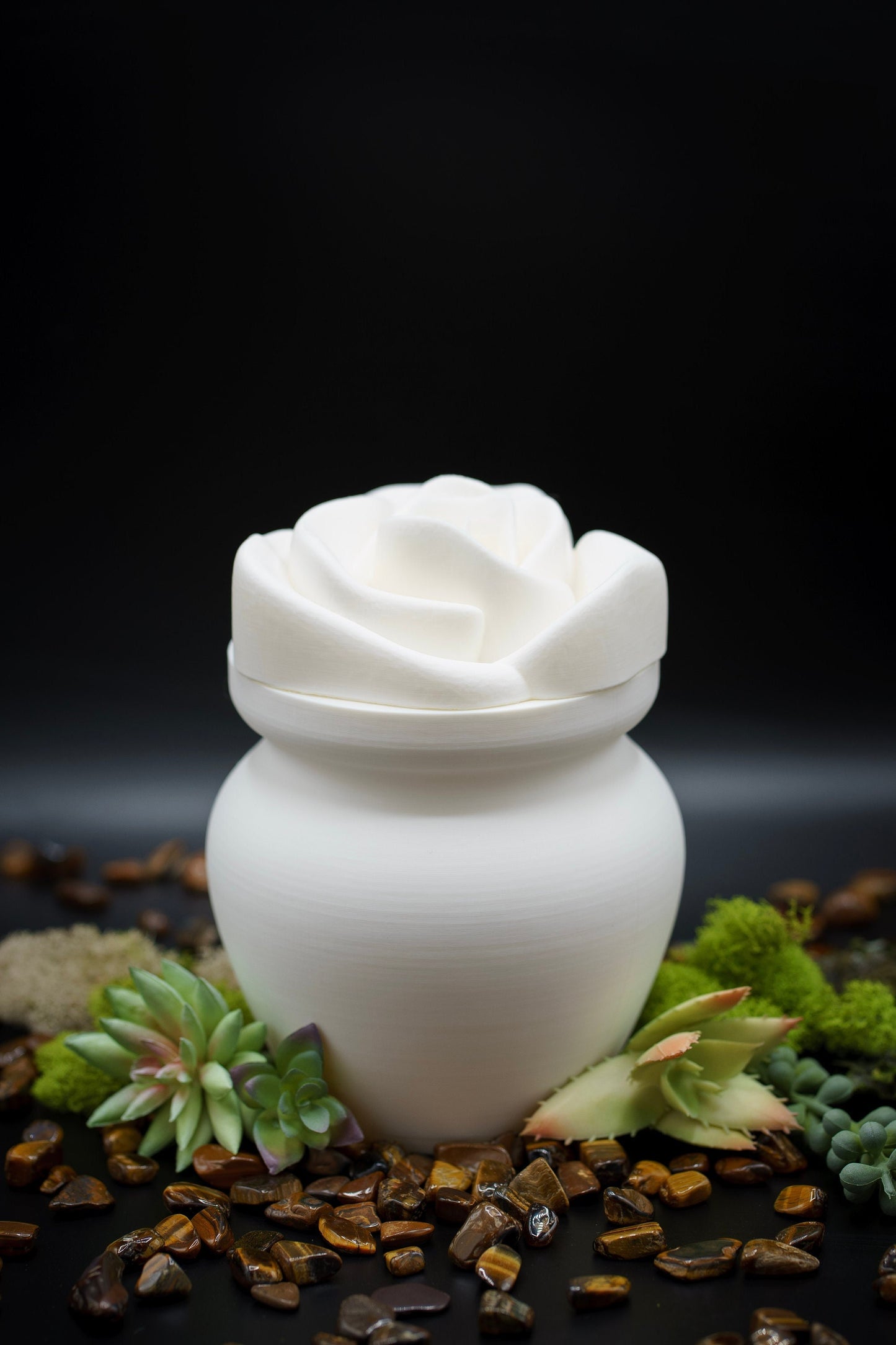 White Biodegradable Urn with Rose Lid