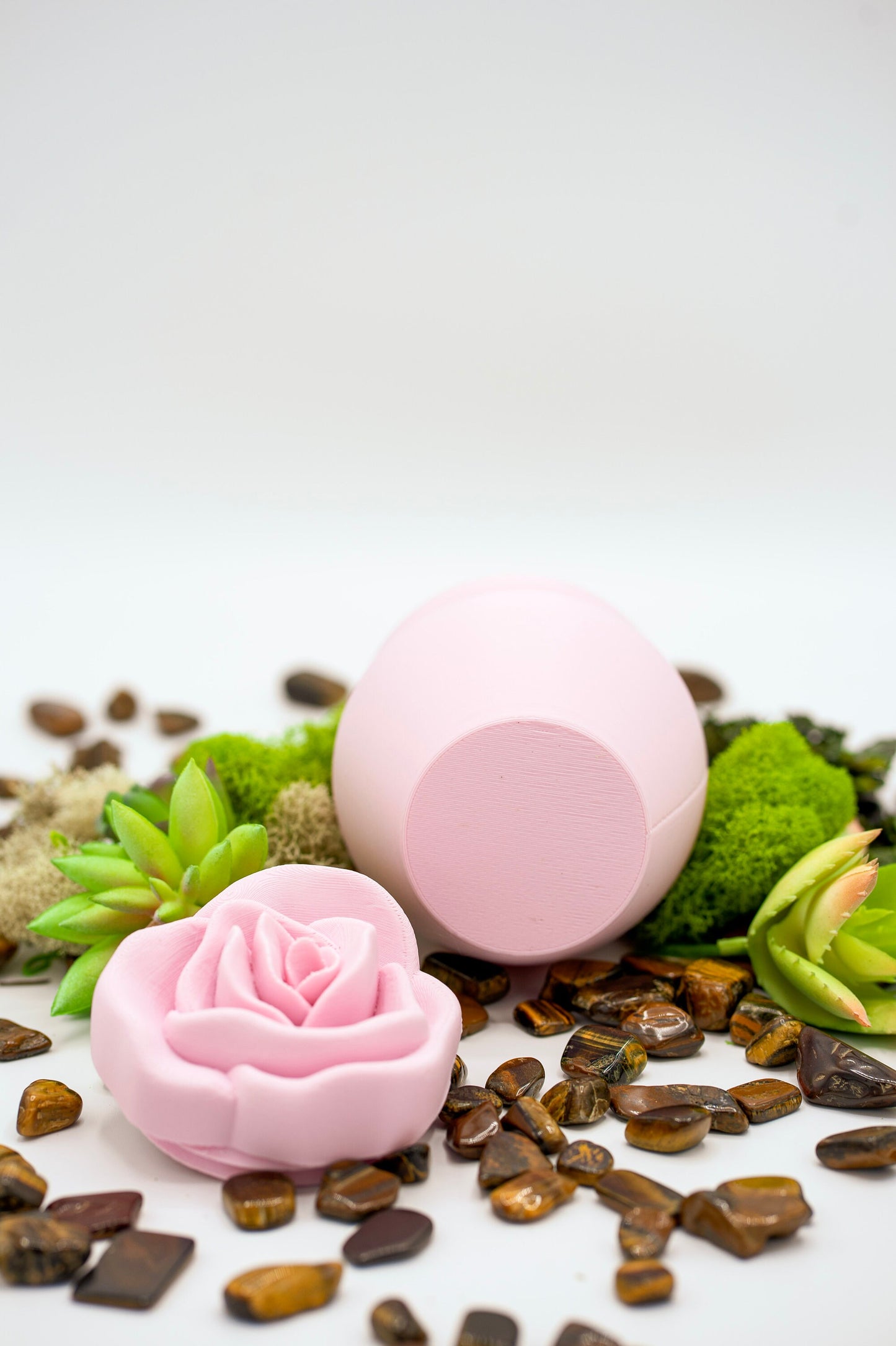 Blush Pink Biodegradable Urn with Rose Lid